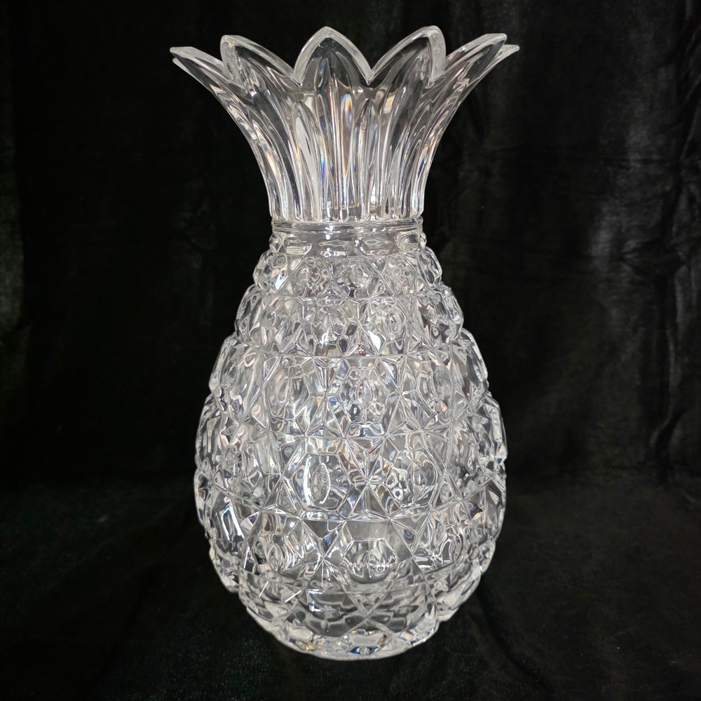 Shannon Crystal by Godinger Hospitality Pineapple Vase 24% Lead Crystal 10" EUC